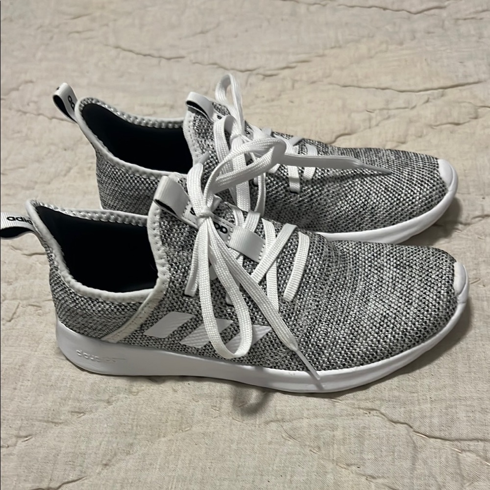Adidas cloud form sneakers size 6